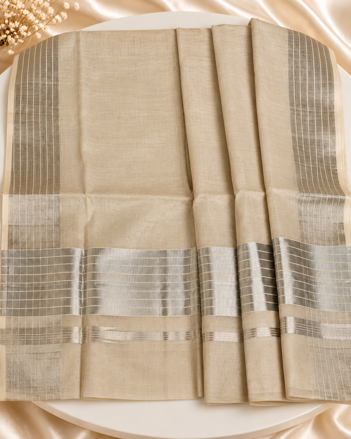 Vennila - A quiet shimmer. A timeless statement.