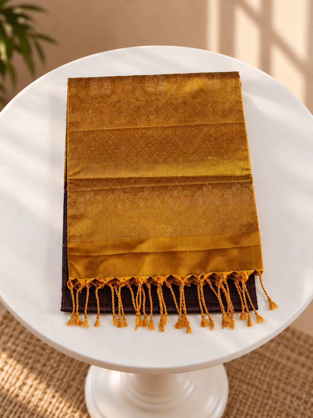 Espresso Kanaka - Espresso depth. Mustard glow.