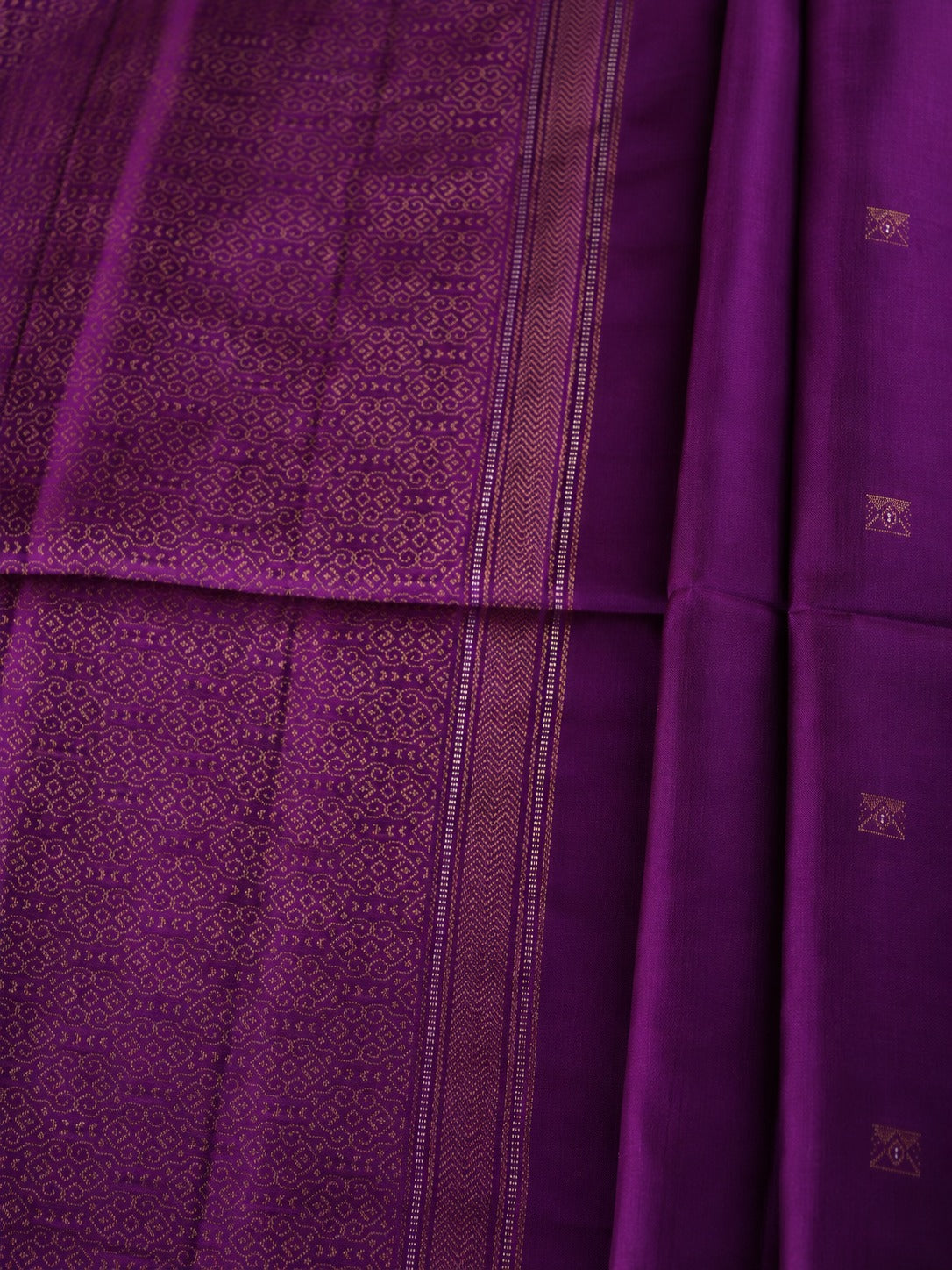 Vadamalli Varnam - One colour, many shades of splendour.